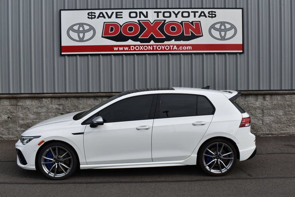Used 2024 Volkswagen Golf R AWD/4WD image 4