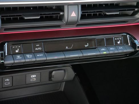 Certified 2026 Toyota Prius Plug-In Hybrid image 23