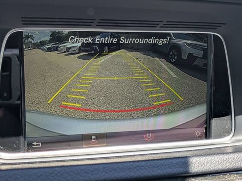 Used 2016 Mercedes-Benz E 350 4MATIC Sedan image 24