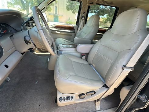 Used 2000 Ford Excursion Limited AWD/4WD image 11