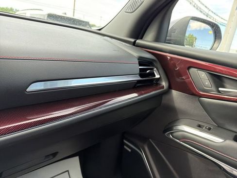 Used 2026 Chevrolet Traverse RS AWD/4WD image 24