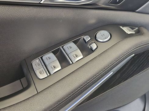 Used 2022 BMW X7 xDrive40i w/ Premium Package AWD/4WD image 11