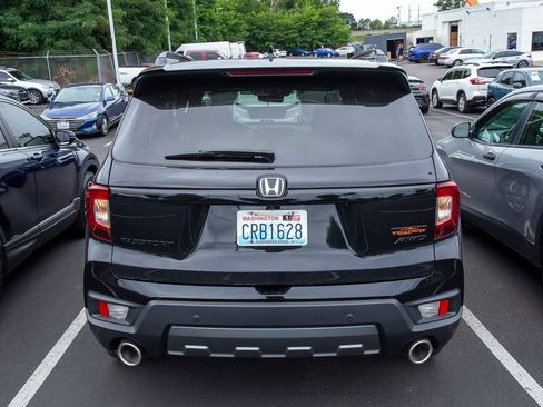 Certified 2025 Honda Passport TrailSport image 4