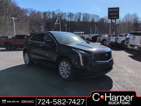 Used 2023 Cadillac XT4 Luxury w/ Cold Weather Package image 1