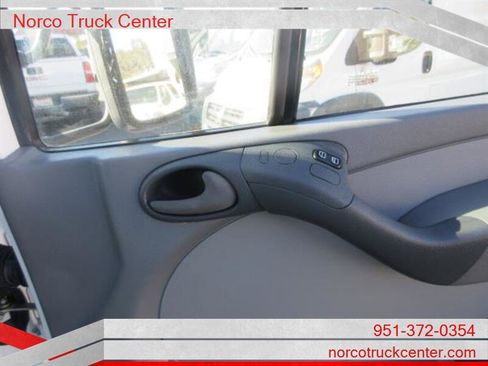 Used 2005 Dodge Sprinter 2500 image 7