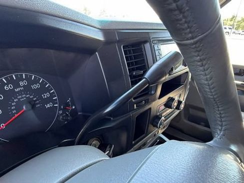 Used 2018 Nissan NV 3500 SL RWD image 18