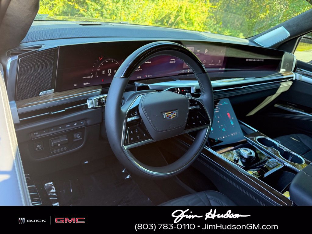 Certified 2026 Cadillac Escalade Platinum Luxury AWD/4WD image 4