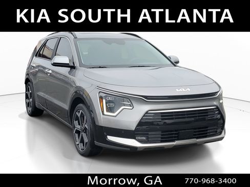 New 2025 Kia Niro SX Touring image 1