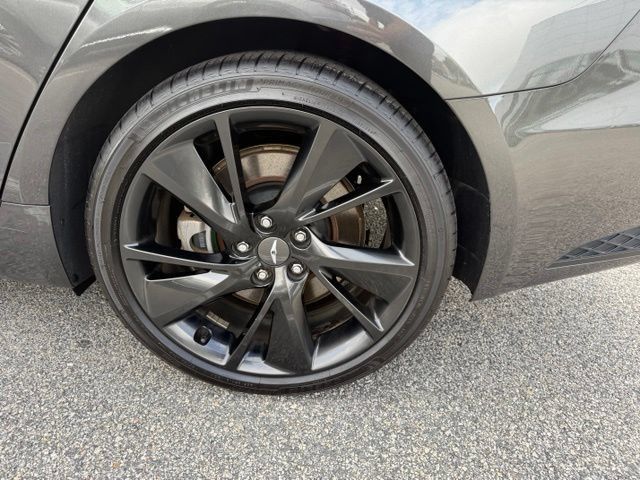Used 2023 Genesis G70 3.3T w/ Sport Advanced Package AWD/4WD image 13