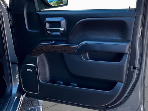 Used 2018 GMC Sierra 1500 Denali w/ Denali Ultimate Package AWD/4WD image 23