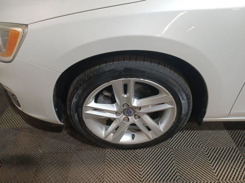 Used 2015 Volvo V60 T5 Premier image 19