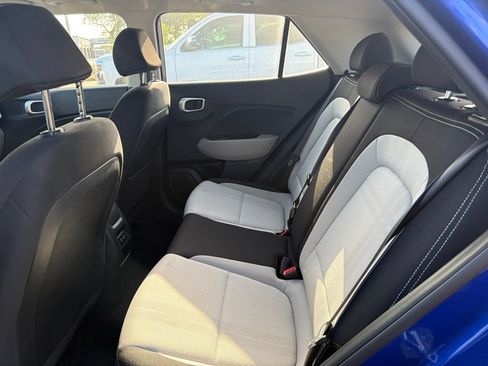 Used 2026 Hyundai Venue SEL FWD image 3