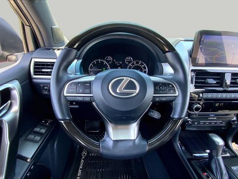 Used 2023 Lexus GX 460 Premium w/ Premium Package AWD/4WD image 6