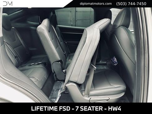 Used 2025 Tesla Model X AWD/4WD image 22