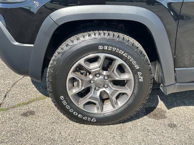 Used 2020 Jeep Cherokee Trailhawk w/ Cold Weather Group AWD/4WD image 10