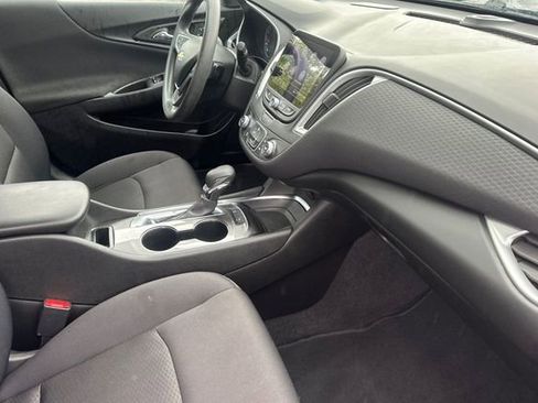 Used 2022 Chevrolet Malibu LS w/ Driver Confidence Package II image 16