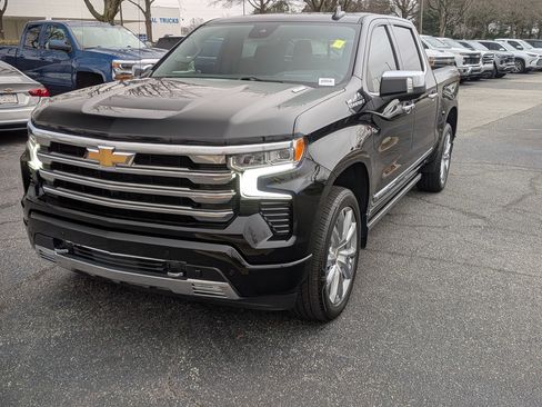 Certified 2025 Chevrolet Silverado 1500 High Country image 5