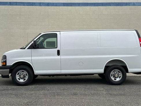 New 2026 Chevrolet Express 2500 w/ Driver Convenience Package RWD image 7