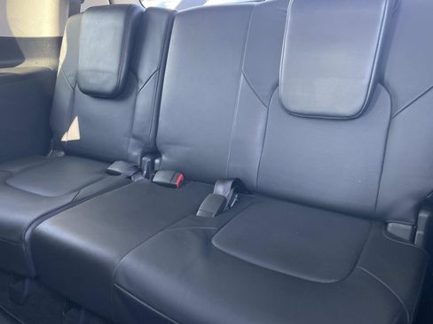 Used 2019 Nissan Armada Platinum w/ Captain's Chairs Package image 11