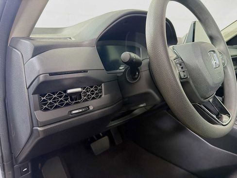 Used 2023 Honda Accord EX image 8