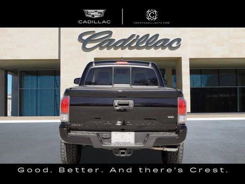 Used 2020 Toyota Tacoma TRD Sport w/ TRD Premium Sport Package image 4