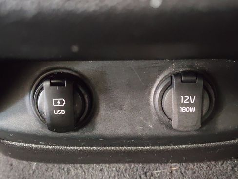 Used 2016 Kia Sorento LX w/ LX Convenience Package image 28