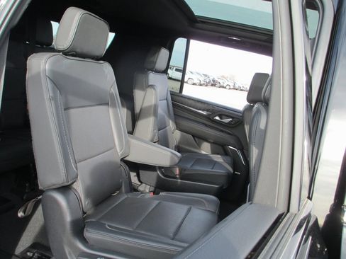 Certified 2022 GMC Yukon XL Denali image 25