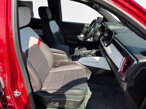 Used 2023 GMC Canyon AT4X image 26