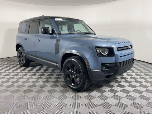 New 2026 Land Rover Defender 110 S image 6