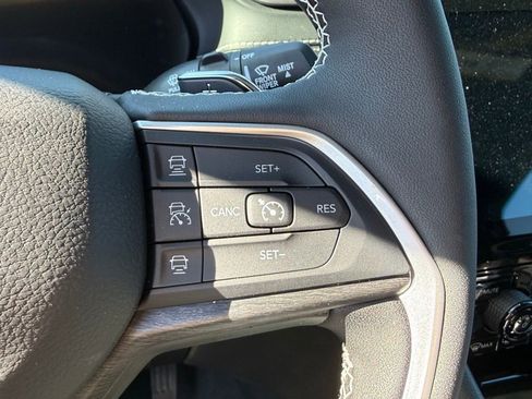 New 2025 Jeep Grand Cherokee L Limited w/ Trailer Tow Package image 21