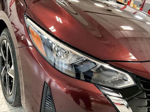 Certified 2024 Nissan Sentra SV image 27