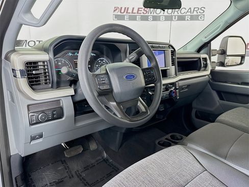 Used 2024 Ford F250 XL w/ STX Appearance Package image 9