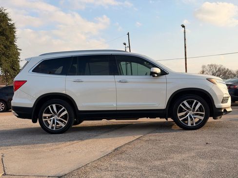 Used 2016 Honda Pilot Touring image 2