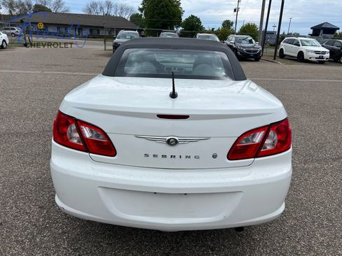 Used 2008 Chrysler Sebring LX w/ Convenience Group FWD image 4