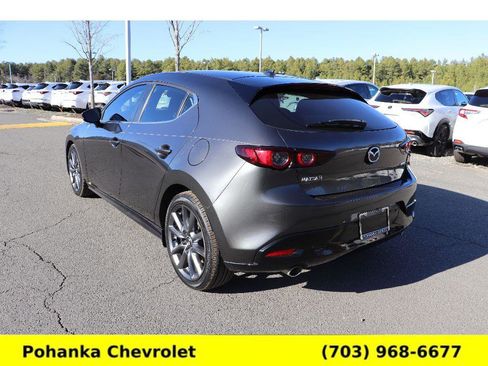 Used 2020 MAZDA MAZDA3 Hatchback w/ Preferred Package image 5