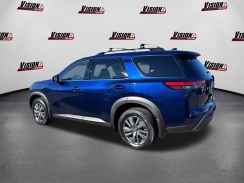New 2025 Nissan Pathfinder SV image 7