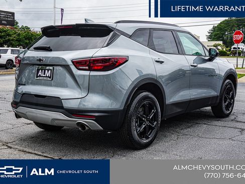 New 2026 Chevrolet Blazer LT w/ Convenience Package FWD image 5