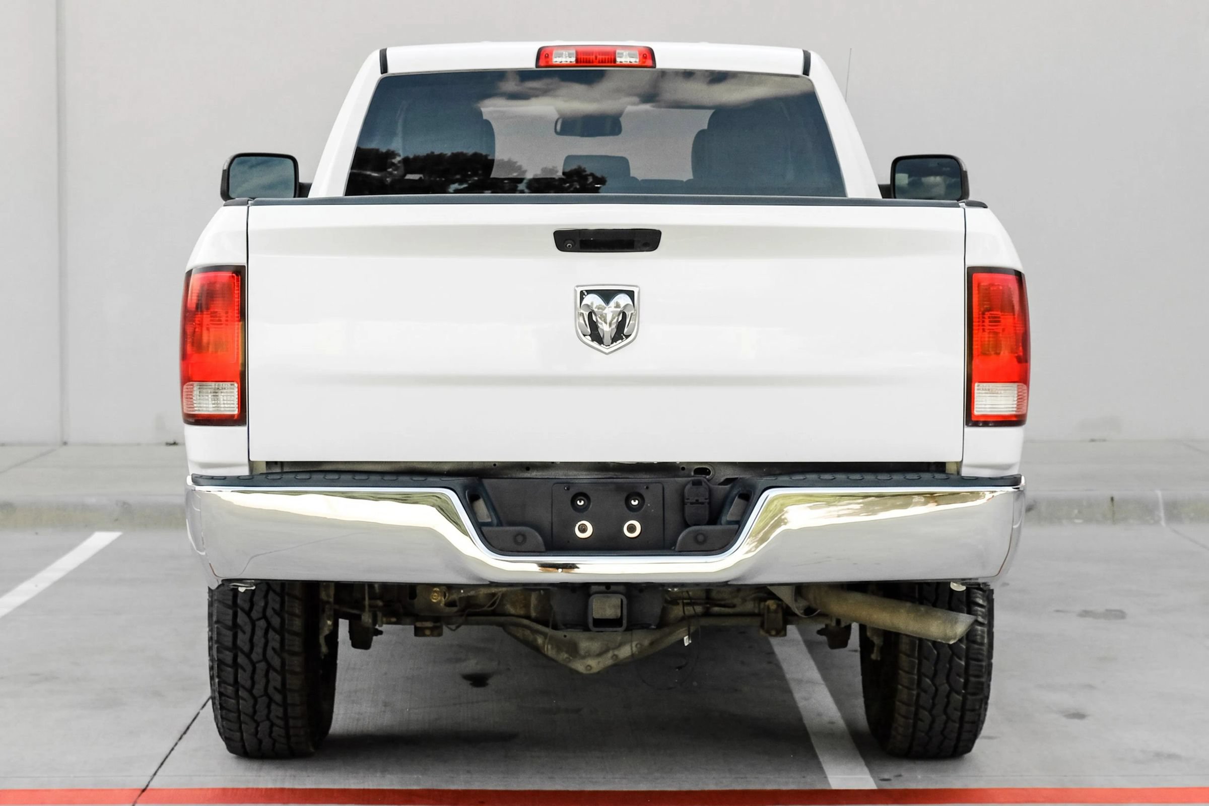 Used 2016 RAM 2500 Tradesman w/ Chrome Appearance Group RWD image 8