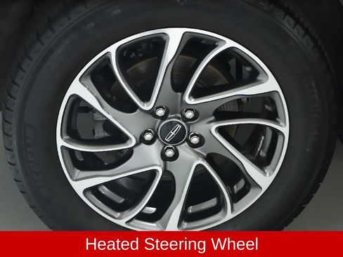 Used 2022 Lincoln Corsair AWD w/ Equipment Group 101A image 13