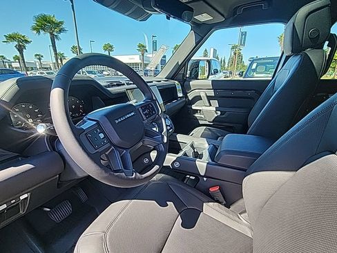 New 2026 Land Rover Defender 110 X-Dynamic SE AWD/4WD image 12
