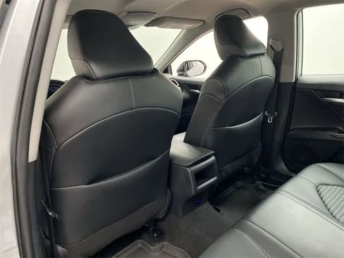 Used 2024 Toyota Camry SE image 16