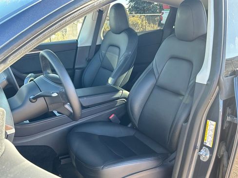 Used 2022 Tesla Model Y Performance image 18