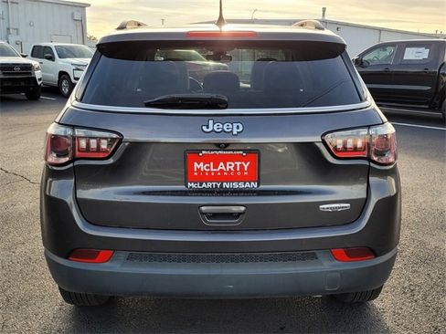 Used 2021 Jeep Compass Latitude w/ Sun and Sound Group image 9