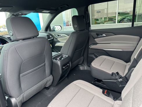 New 2026 Chevrolet Traverse LT image 15