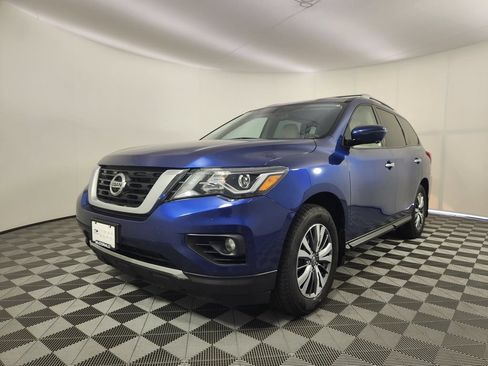 Used 2020 Nissan Pathfinder SL AWD/4WD image 1