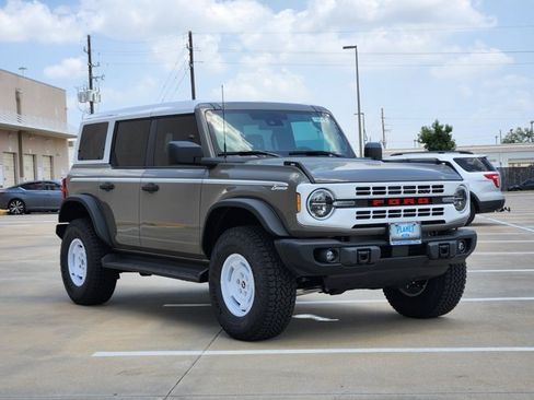 New 2026 Ford Bronco Heritage Edition AWD/4WD image 2