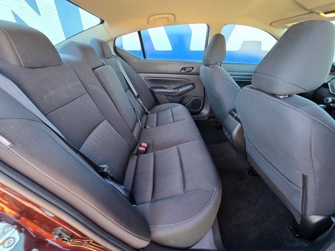 Used 2024 Nissan Altima 2.5 SV image 28