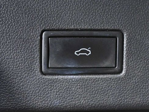 Used 2023 Volkswagen Atlas SE FWD image 8