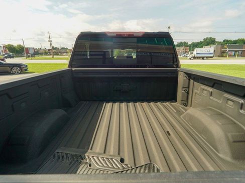 Used 2022 Chevrolet Silverado 2500 LT w/ Midnight Edition AWD/4WD image 13