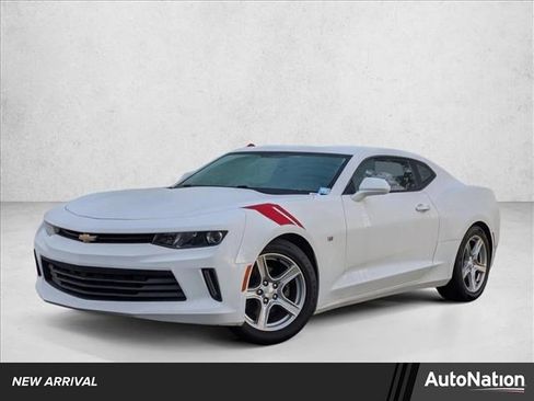 Used 2018 Chevrolet Camaro LT w/ Technology Package image 1